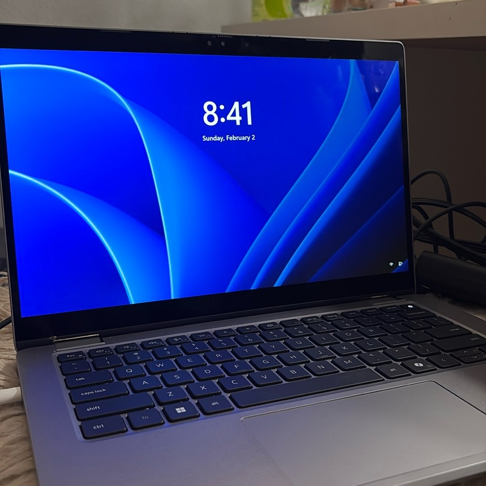 Dell 9330 2-in-1 laptop device